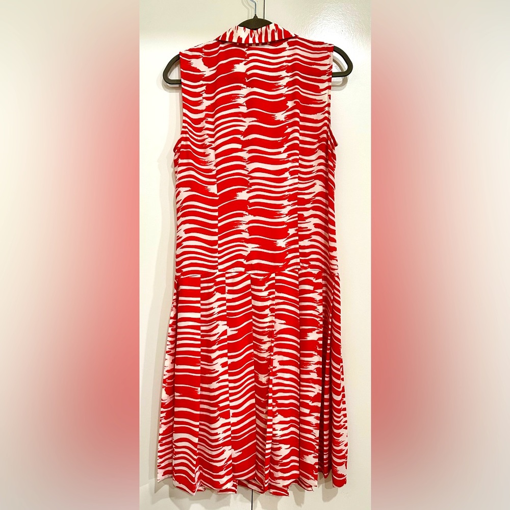 CAbi Red and White Sleeveless Button-Front Patterned Dress - Picture 4 of 5
